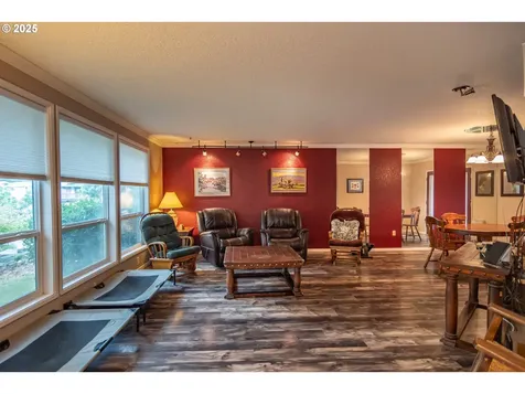 1006 Woodwillow Drive Roseburg OR 97471