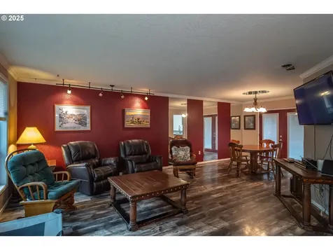 1006 Woodwillow Drive Roseburg OR 97471