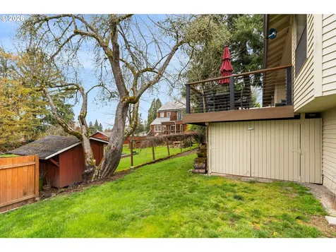 4674 SW Flower Place Portland OR 97221