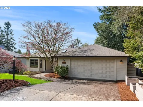 4674 SW Flower Place Portland OR 97221