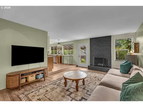 4895 SW 189th Court Beaverton OR 97078
