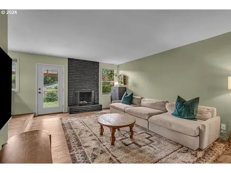 4895 SW 189th Court Beaverton OR 97078