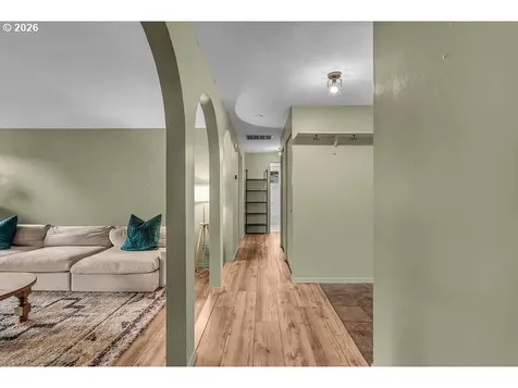 4895 SW 189th Court Beaverton OR 97078