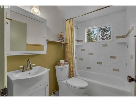 4895 SW 189th Court Beaverton OR 97078