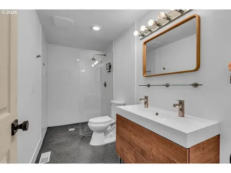 4895 SW 189th Court Beaverton OR 97078