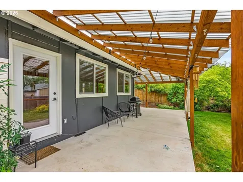 4895 SW 189th Court Beaverton OR 97078