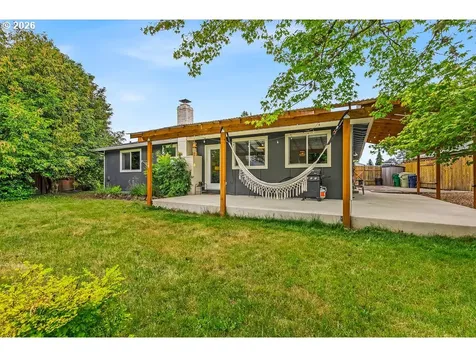 4895 SW 189th Court Beaverton OR 97078