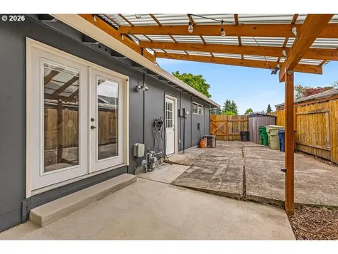 4895 SW 189th Court Beaverton OR 97078