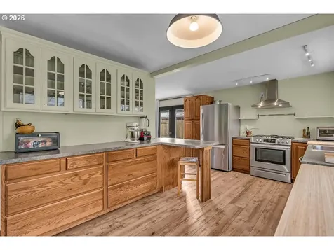 4895 SW 189th Court Beaverton OR 97078