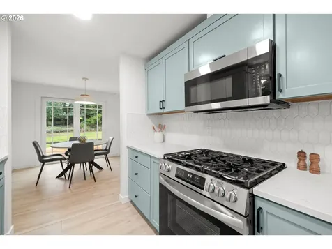 9451 SW Hume Court Tualatin OR 97062