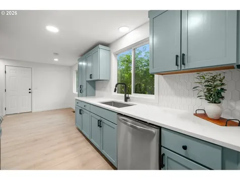 9451 SW Hume Court Tualatin OR 97062