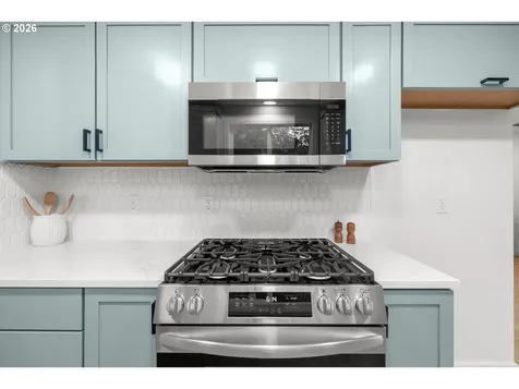 9451 SW Hume Court Tualatin OR 97062