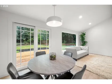 9451 SW Hume Court Tualatin OR 97062