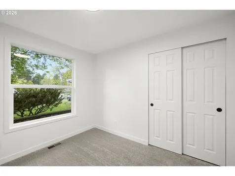 9451 SW Hume Court Tualatin OR 97062