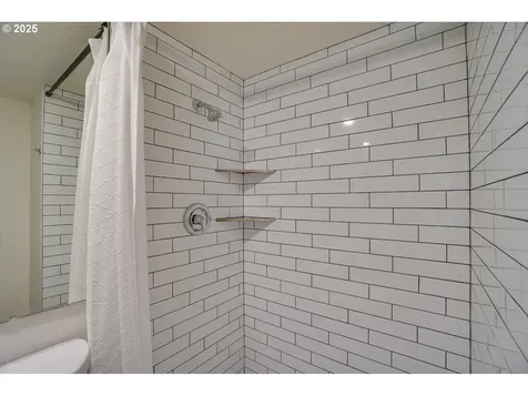 1424 NE 98th Avenue Vancouver WA 98664