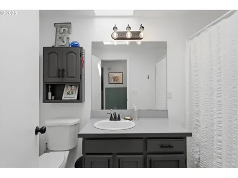 165 SW 12th Avenue Canby OR 97013