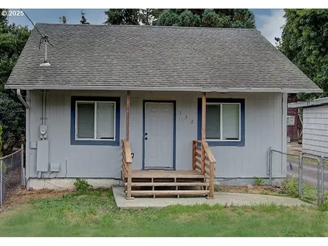 132 N Maple Street Kelso WA 98626