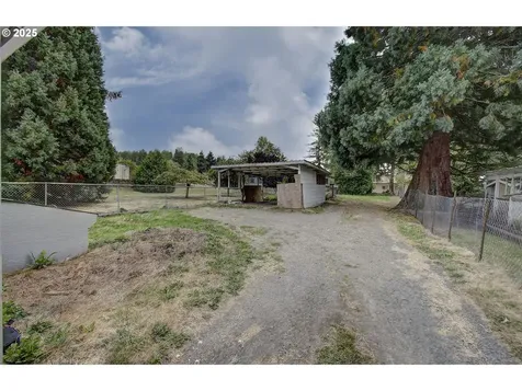 132 N Maple Street Kelso WA 98626