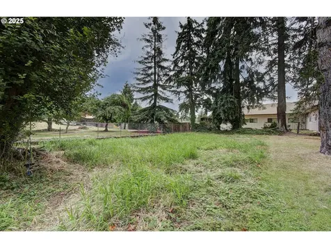 132 N Maple Street Kelso WA 98626