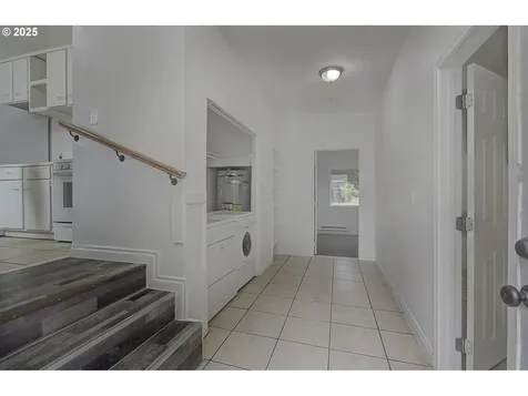 132 N Maple Street Kelso WA 98626