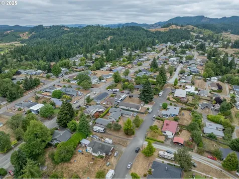 1311 Willow Street Myrtle Point OR 97458