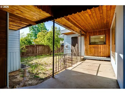 3015 Willamette Street Eugene OR 97405