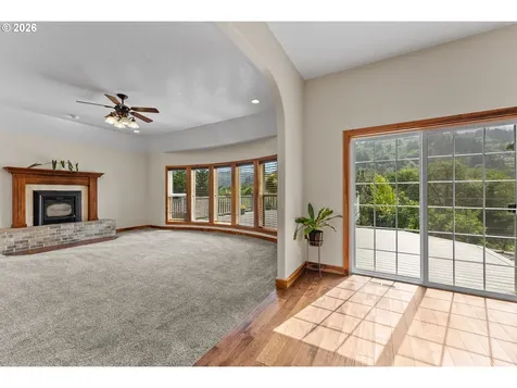 16711 Thompson Road Brookings OR 97415