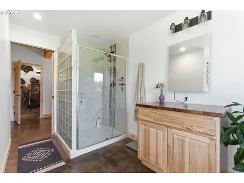 314 E Valley Road Skamokawa WA 98647
