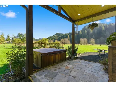 314 E Valley Road Skamokawa WA 98647