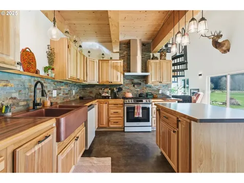 314 E Valley Road Skamokawa WA 98647