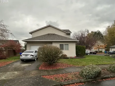 1042/1108 NE Lija Loop Portland OR 97211
