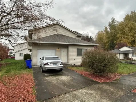 1042/1108 NE Lija Loop Portland OR 97211
