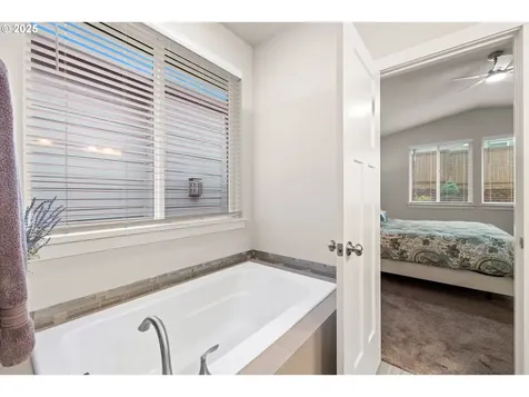 6458 SE 23rd Street Gresham OR 97080