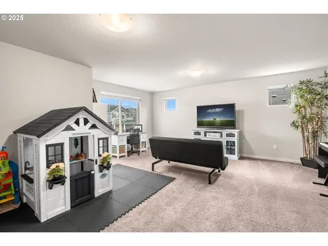 6458 SE 23rd Street Gresham OR 97080