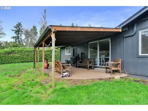 37930 Shenandoah Loop Springfield OR 97478