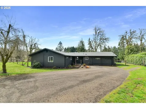 37930 Shenandoah Loop Springfield OR 97478