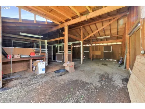 37930 Shenandoah Loop Springfield OR 97478