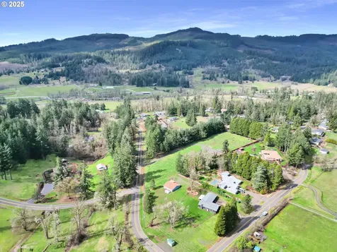 37930 Shenandoah Loop Springfield OR 97478
