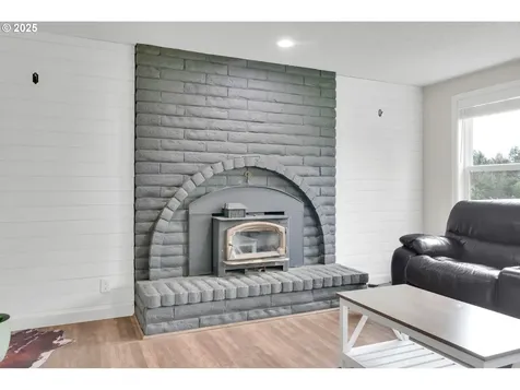 37930 Shenandoah Loop Springfield OR 97478
