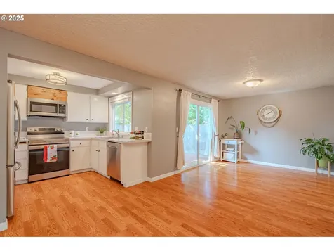1401 NE 130th Street Vancouver WA 98685