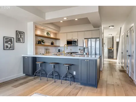 5036 SW View Point Terrace Portland OR 97239