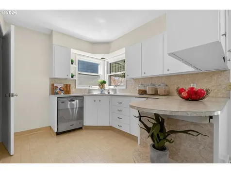 4305 NE Hazelfern Place Portland OR 97213