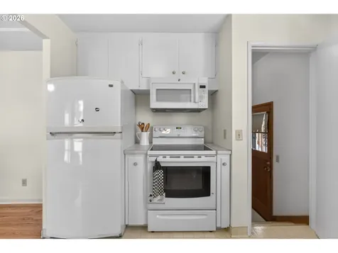 4305 NE Hazelfern Place Portland OR 97213