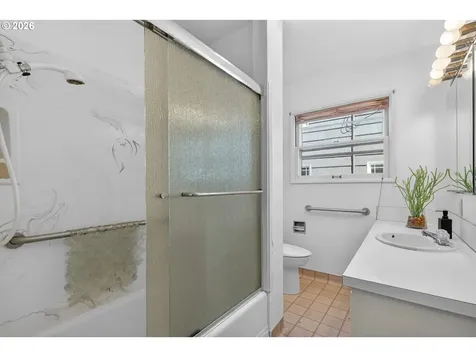 4305 NE Hazelfern Place Portland OR 97213