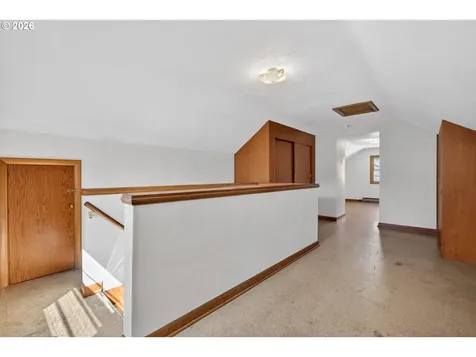 4305 NE Hazelfern Place Portland OR 97213