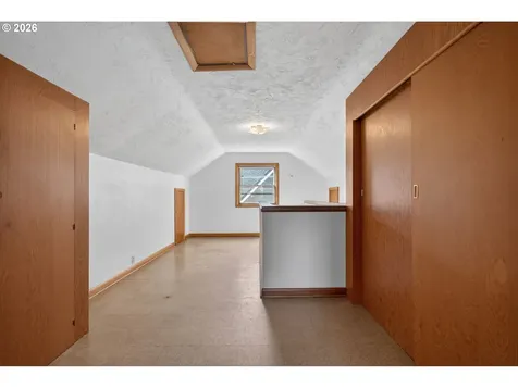 4305 NE Hazelfern Place Portland OR 97213