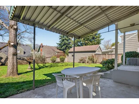 4305 NE Hazelfern Place Portland OR 97213