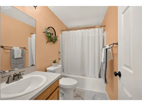1801 SW Tamarack Street Mcminnville OR 97128