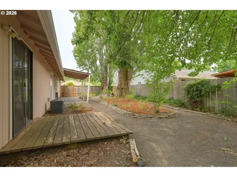 1801 SW Tamarack Street Mcminnville OR 97128