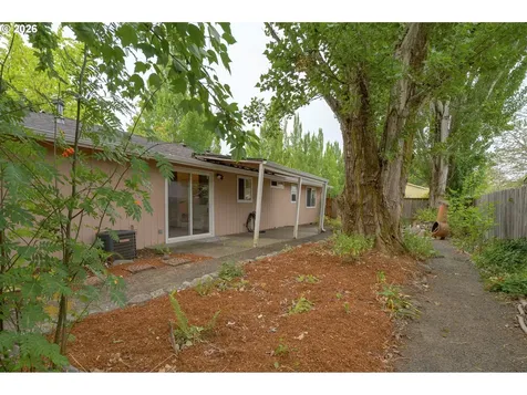 1801 SW Tamarack Street Mcminnville OR 97128